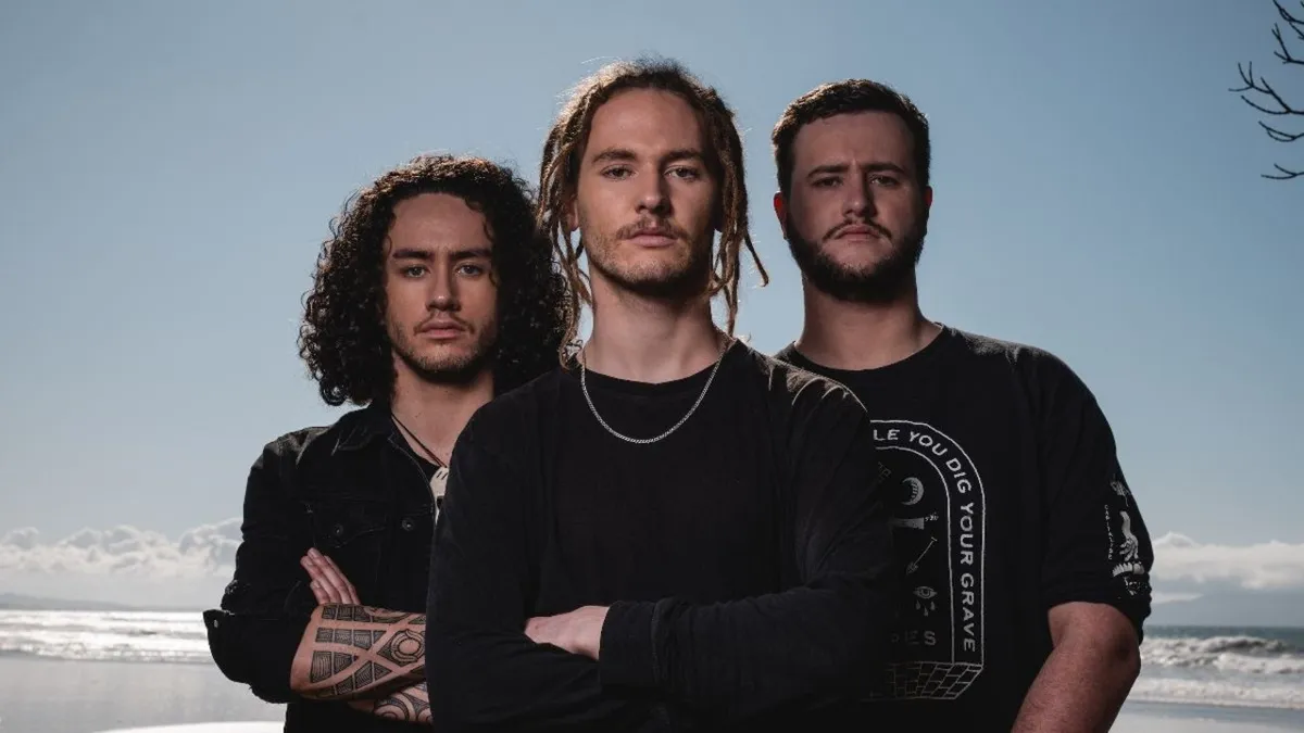 Alien Weaponry